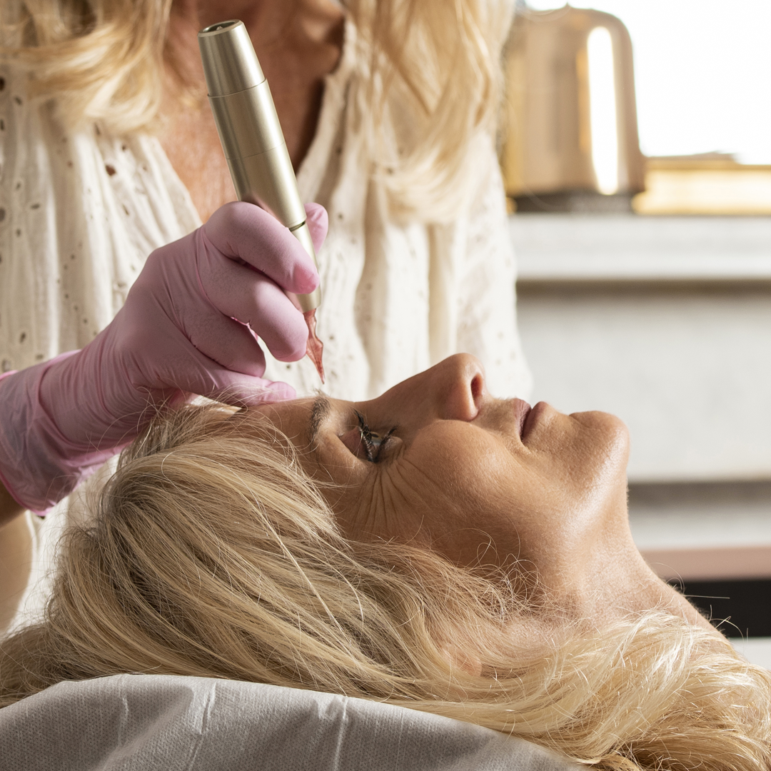 entretien-maquillage-permanent-toulon Entretien du maquillage semi-permanent réalisé à l’institut à Toulon</p>
<p>